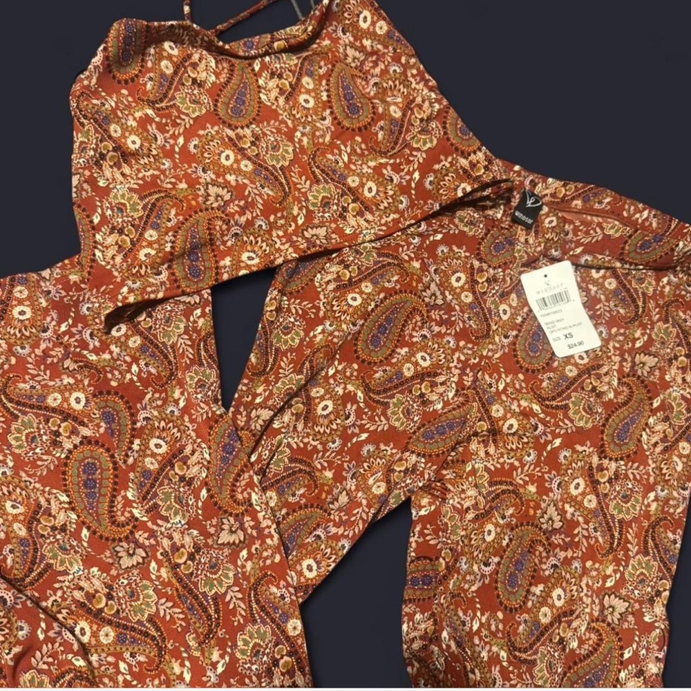 Windsor Paisley Print Tank Top - Red and Orange